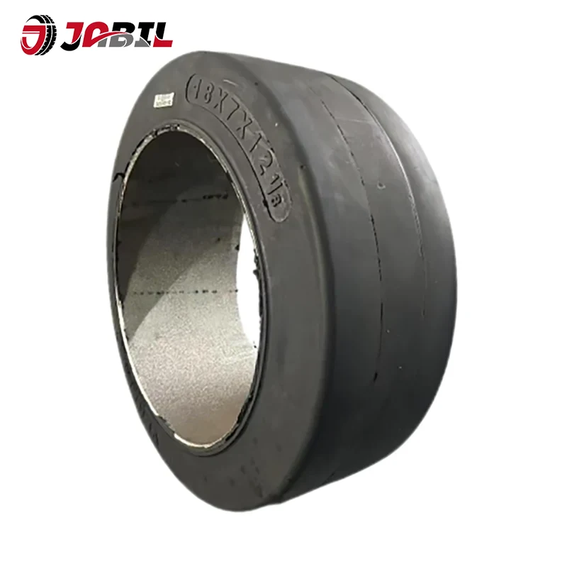 ஃபோர்க்லிஃப்ட் டயர்களில் அழுத்தவும்